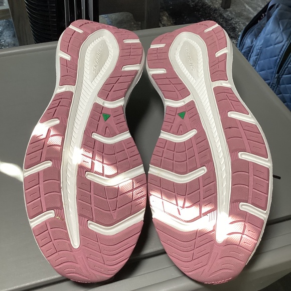 Skechers Slip-ins - Picture 2 of 5